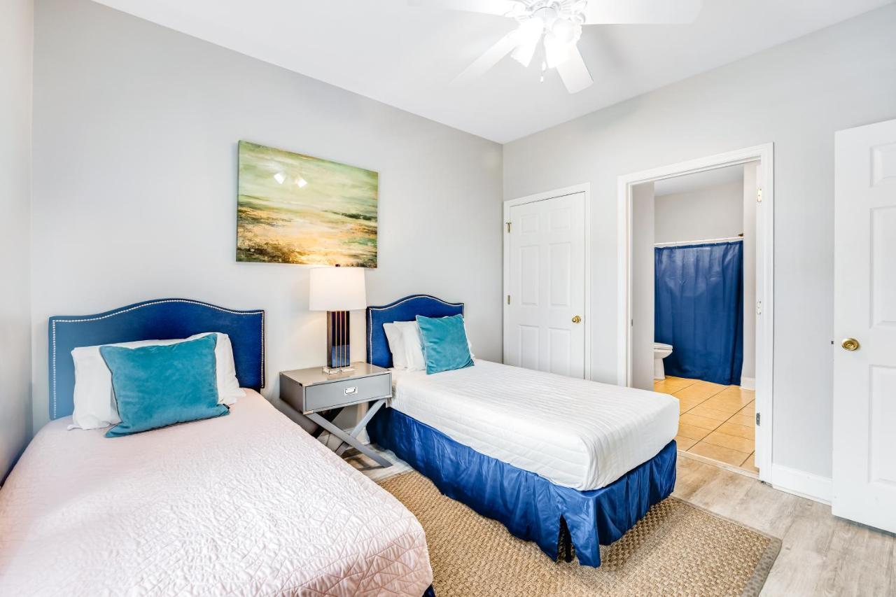 Apartment 114 West Arctic