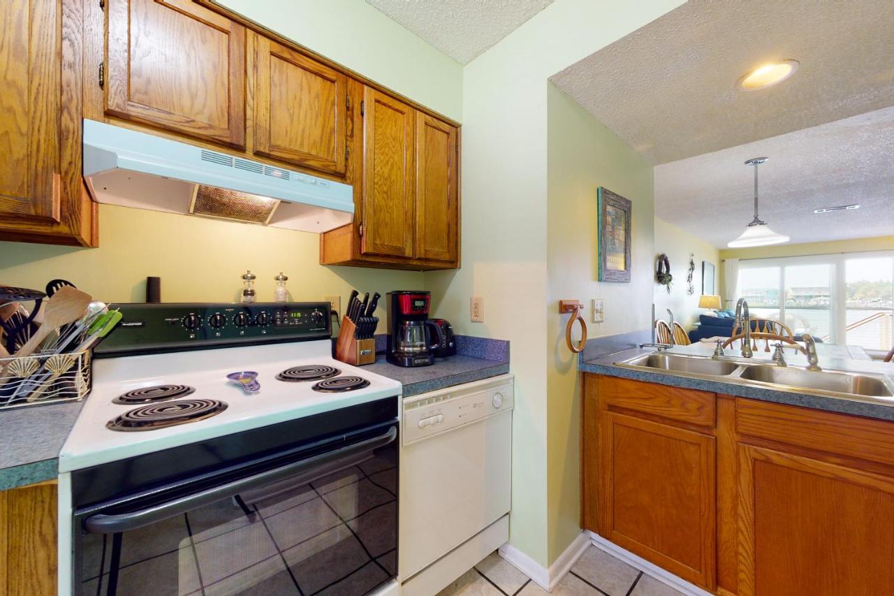 Mariners Cay 46 Apartment *