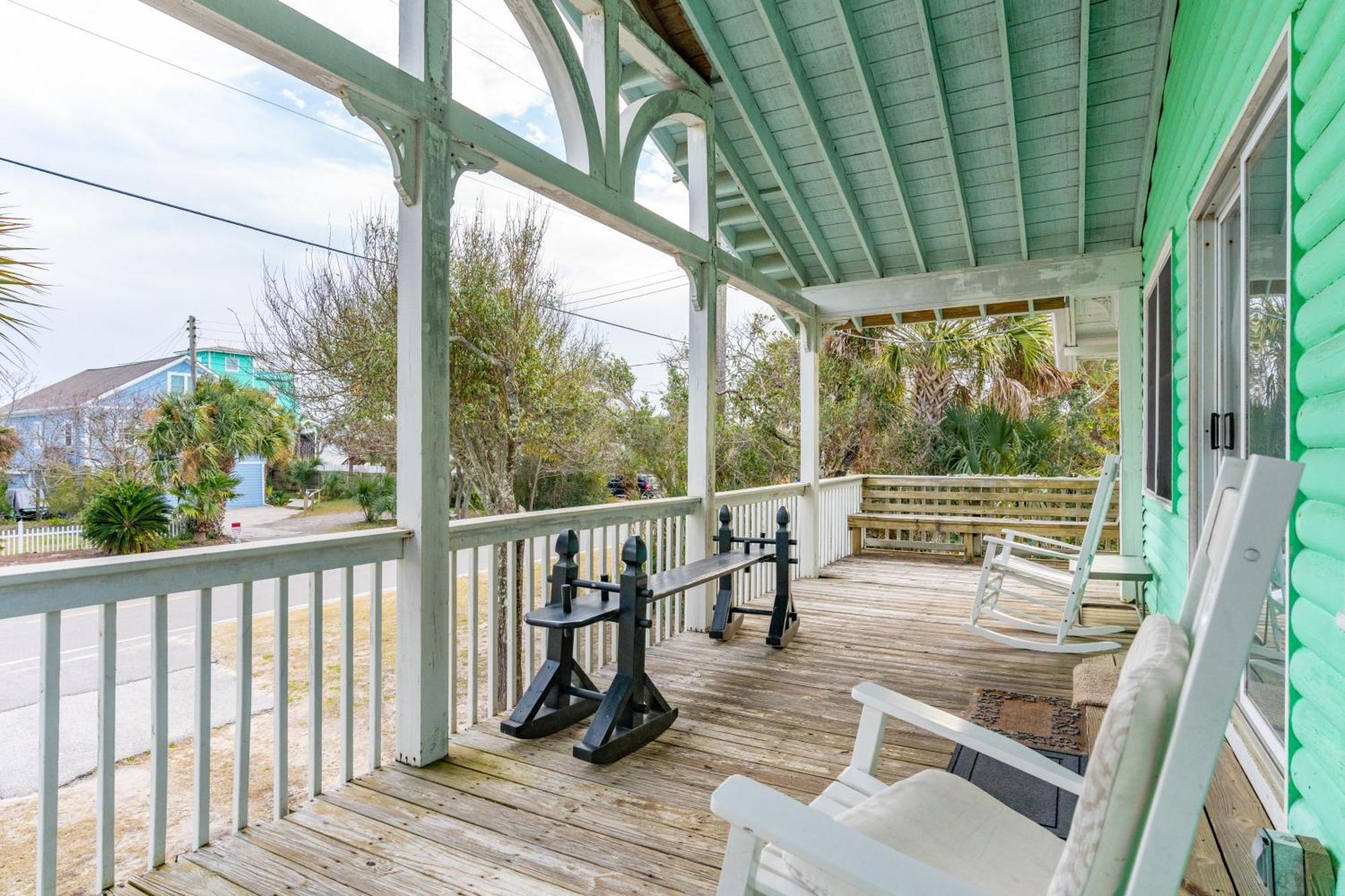 Holiday home Coastal Treasure