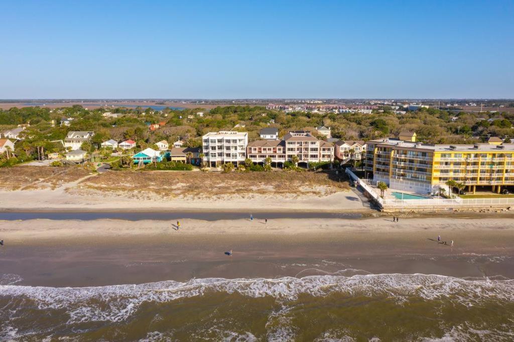 Ocean Point 301 *