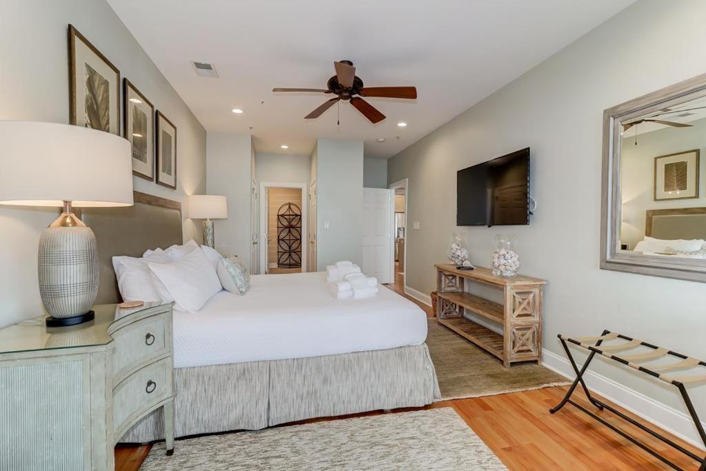 Ocean Point 301 *