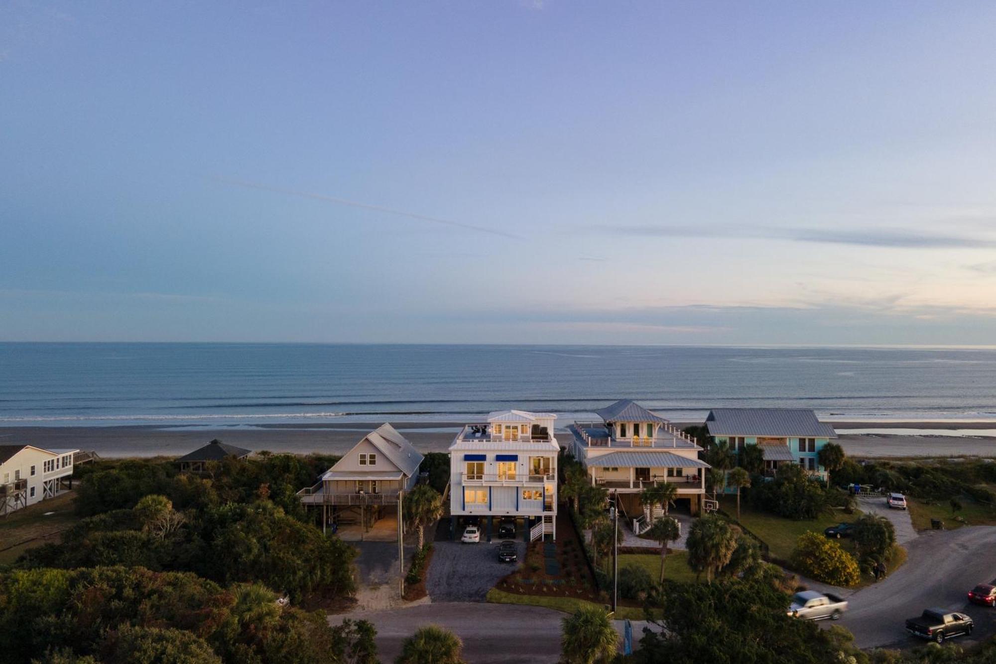 Holiday home Oceans Eye By Avantstay Beach Front W Roof Top Pool Putting Green