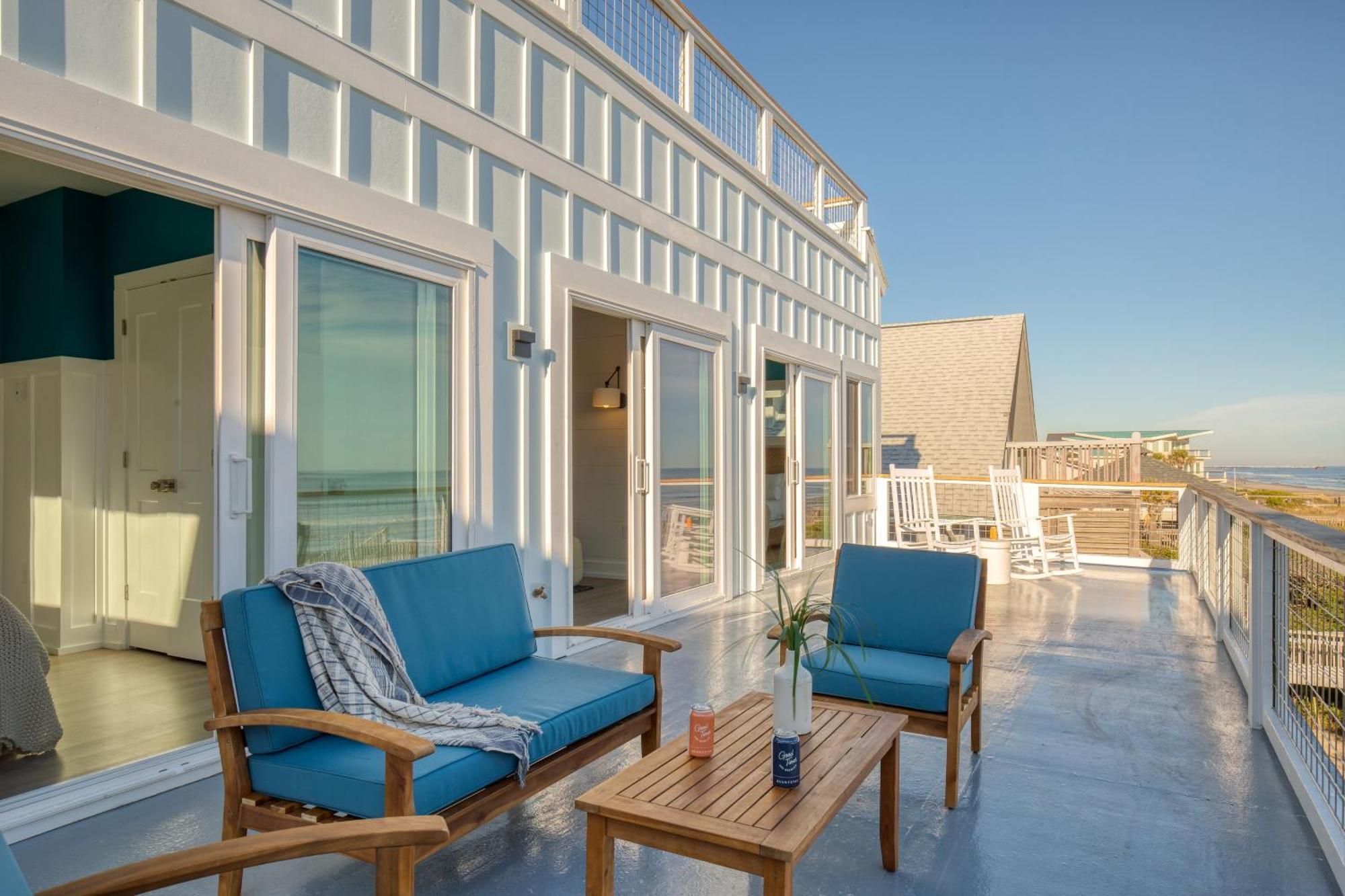 Oceans Eye By Avantstay Beach Front W Roof Top Pool Putting Green