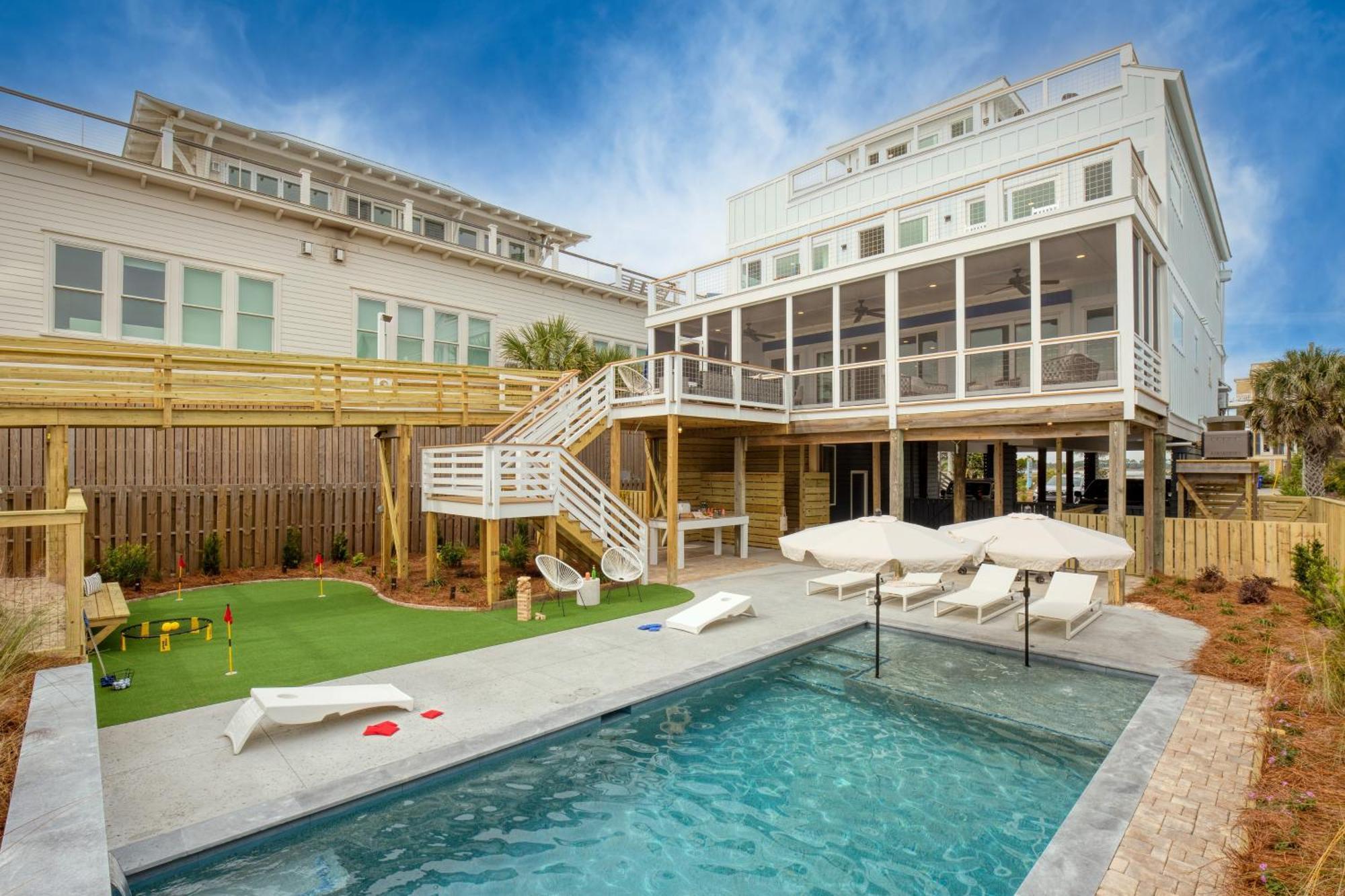 Oceans Eye By Avantstay Beach Front W Roof Top Pool Putting Green Holiday home