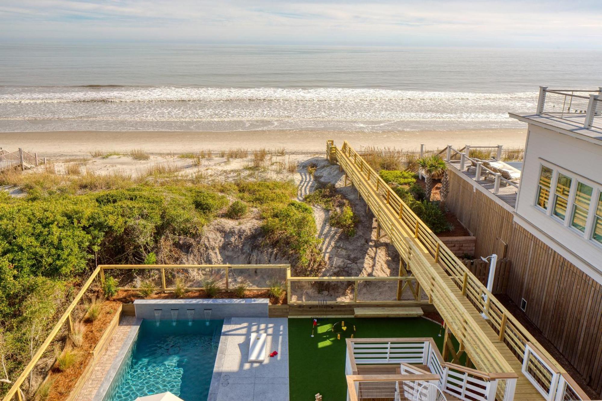 Holiday home Oceans Eye By Avantstay Beach Front W Roof Top Pool Putting Green