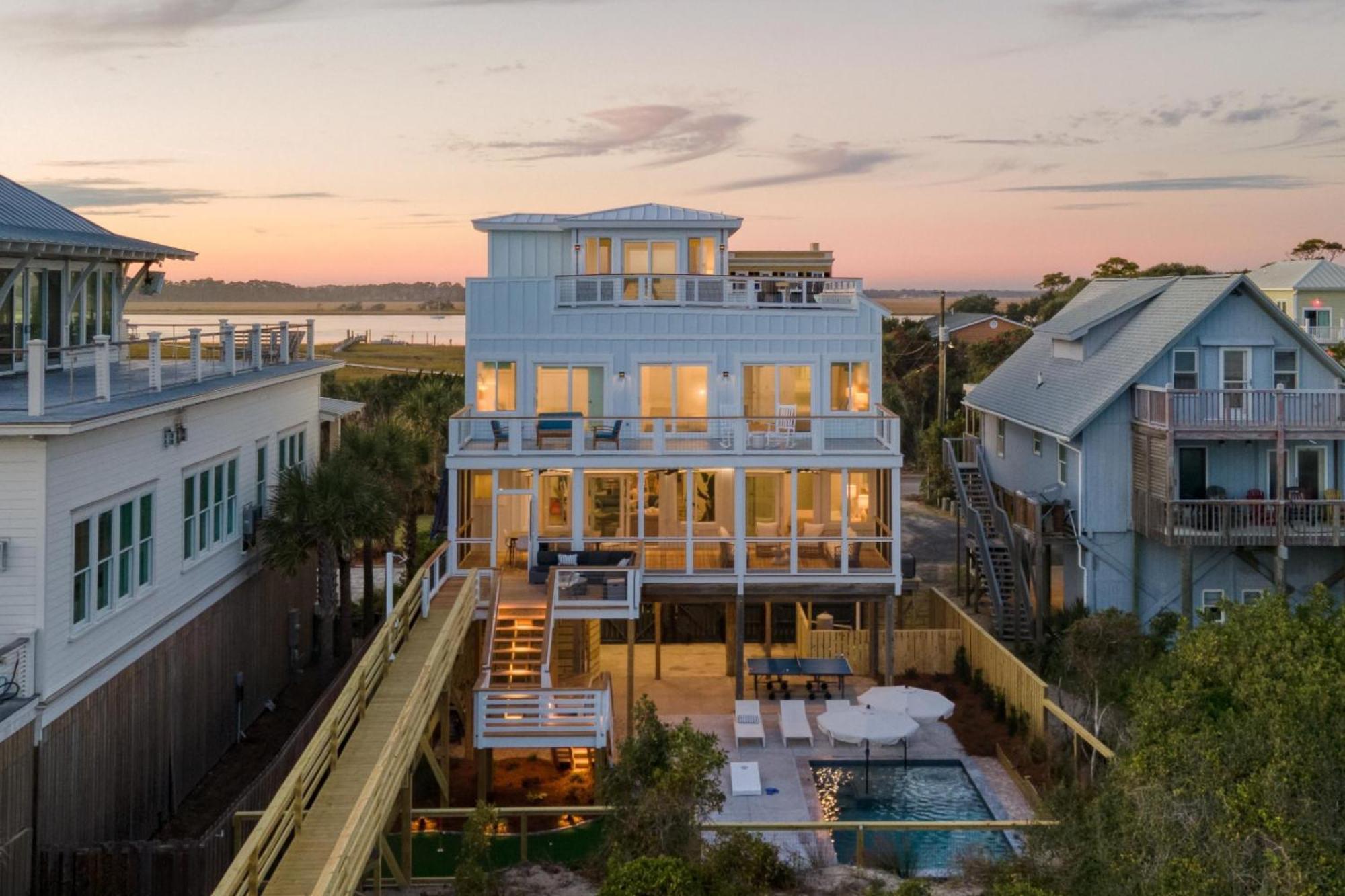 Oceans Eye By Avantstay Beach Front W Roof Top Pool Putting Green Holiday home