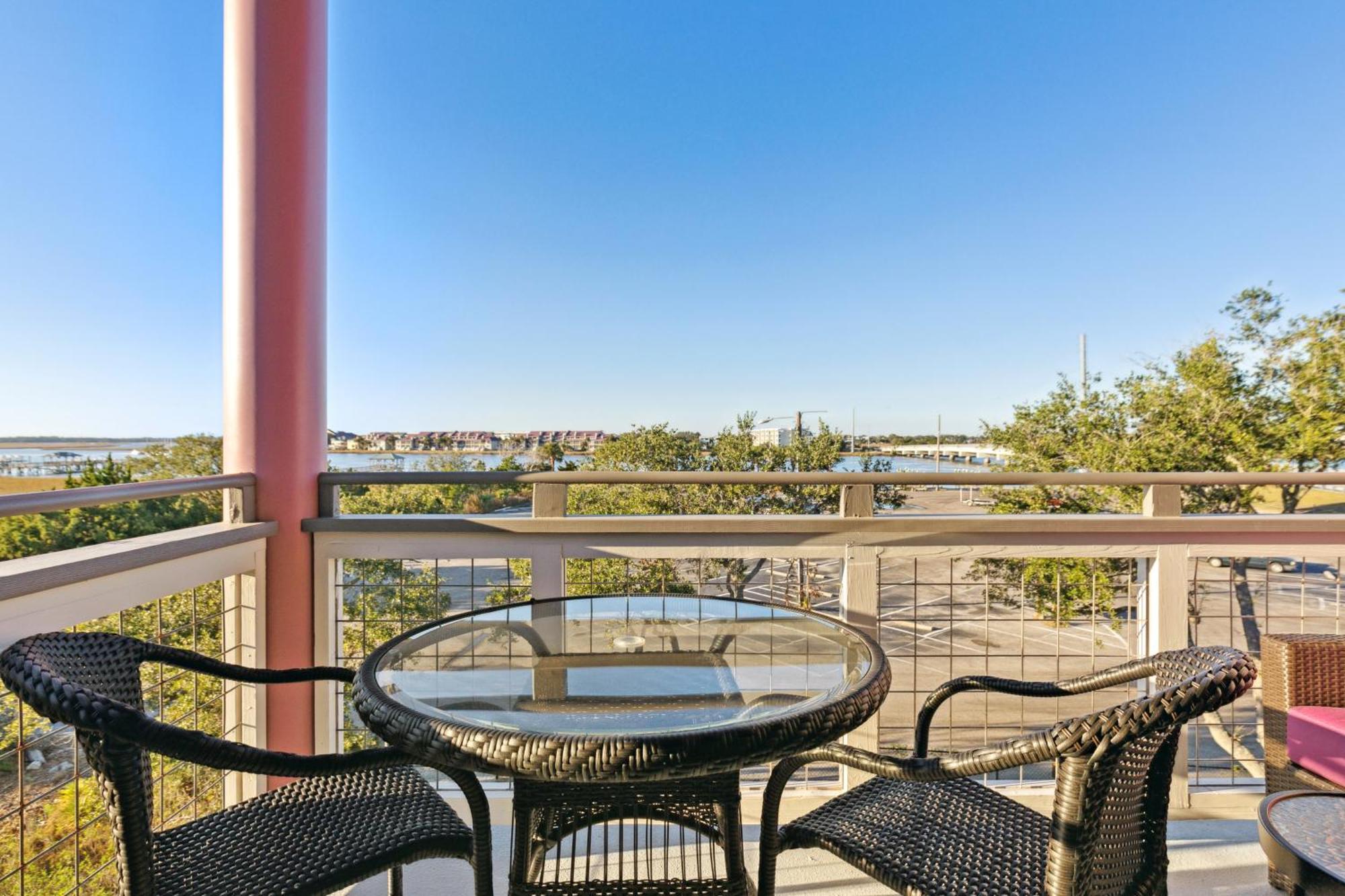 Hotel Folly With Marsh And Sunset Views *