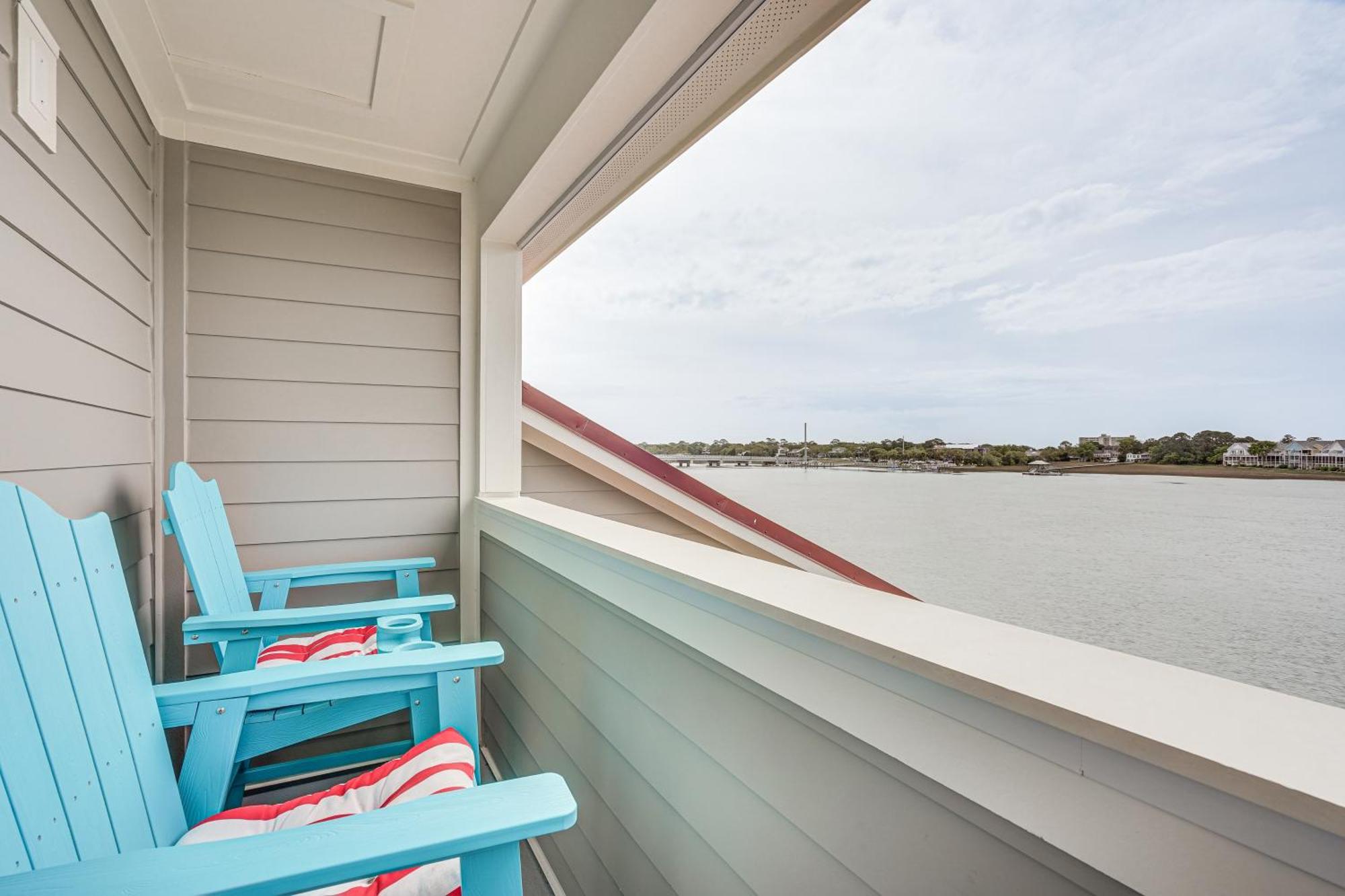 Retreat With Pool Access And River Views! * Folly Beach