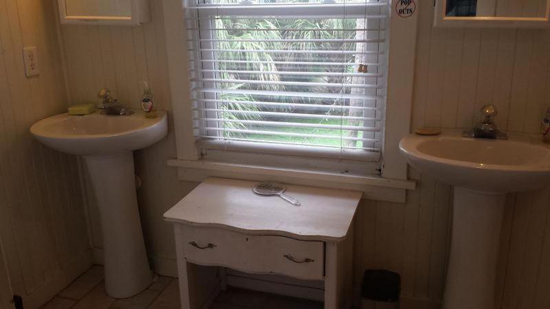 Holiday home 306 E Arctic Ave. *