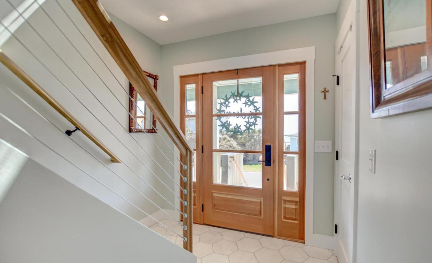 1568 East Ashley * Folly Beach
