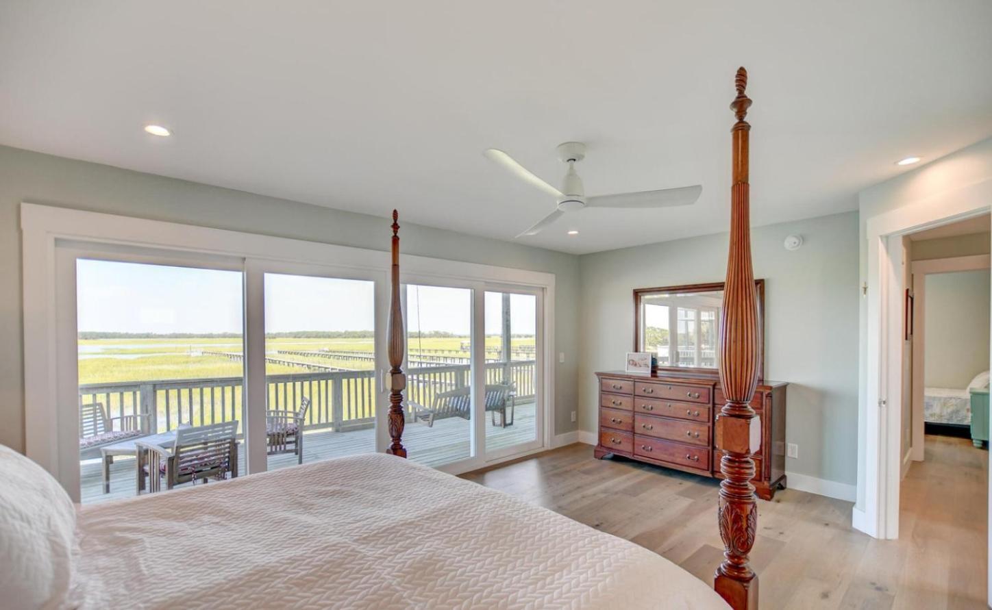 1568 East Ashley * Folly Beach
