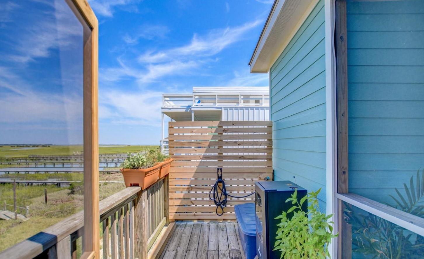 1568 East Ashley * Folly Beach