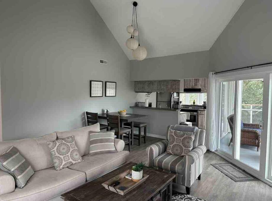 Charming Quiet 1 Bd Apartment