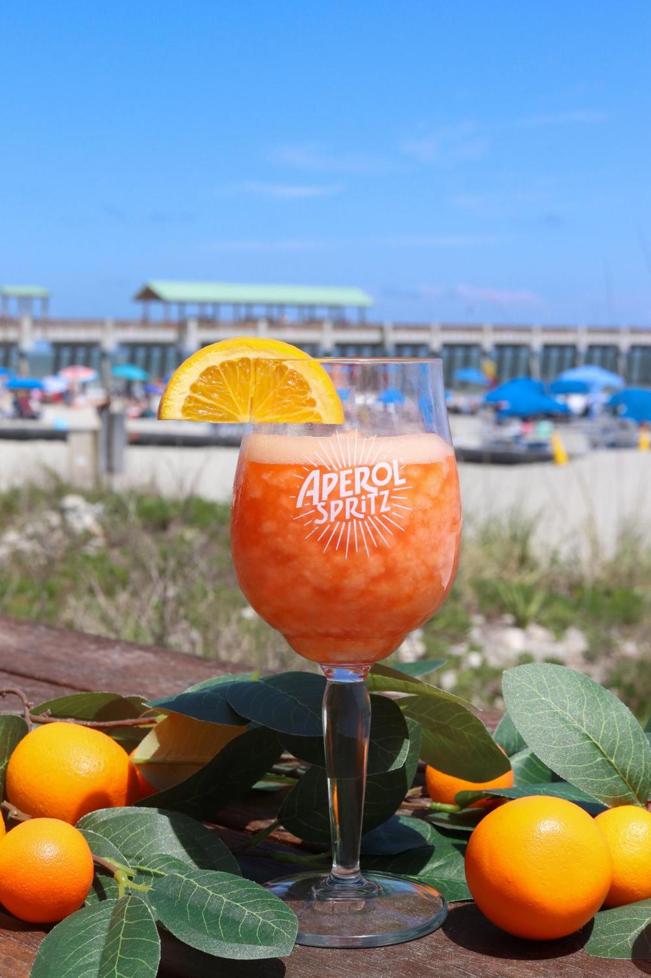 Tides Folly Beach, Charleston's Oceanfront Hotel 3*
