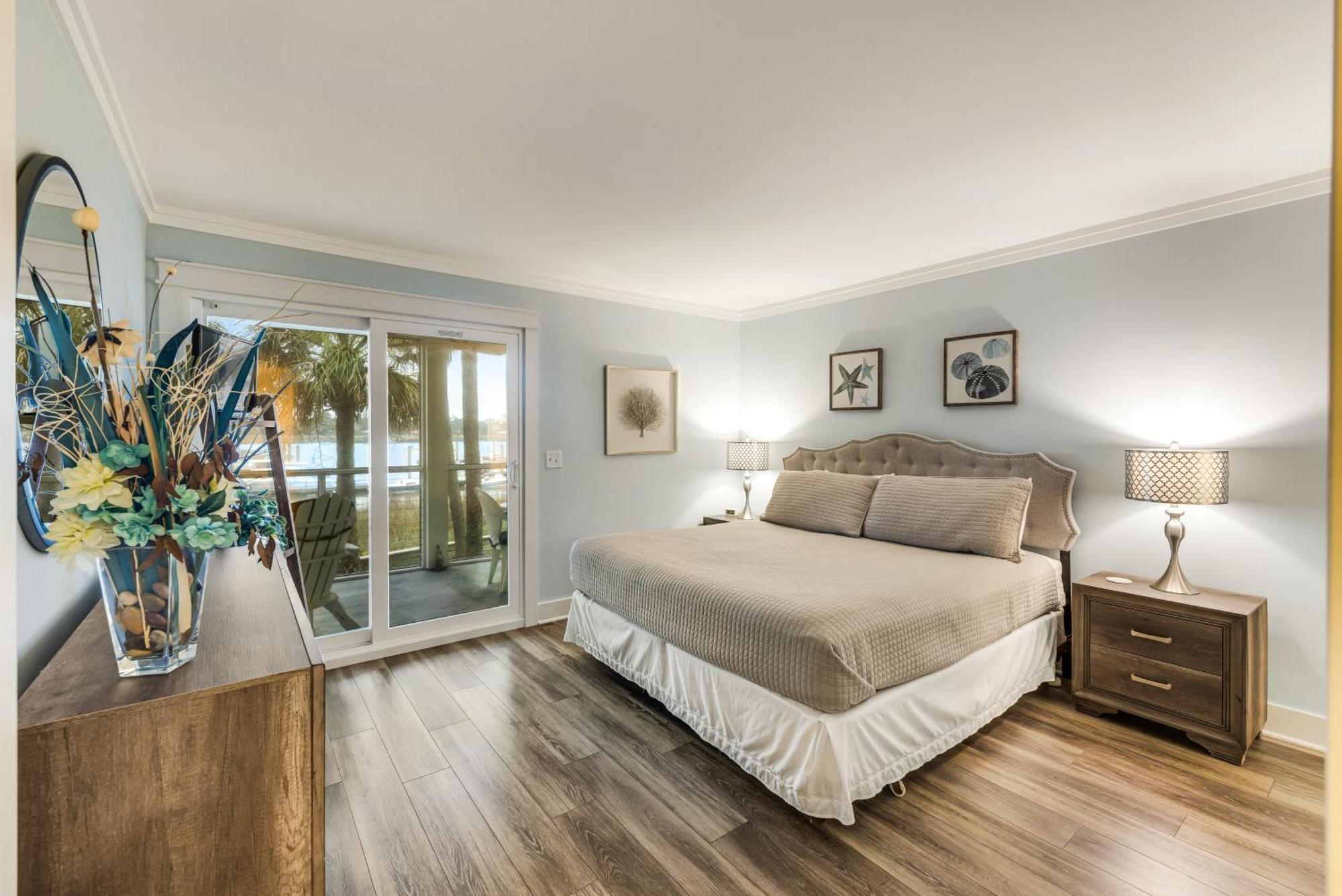 Mariners Cay 52