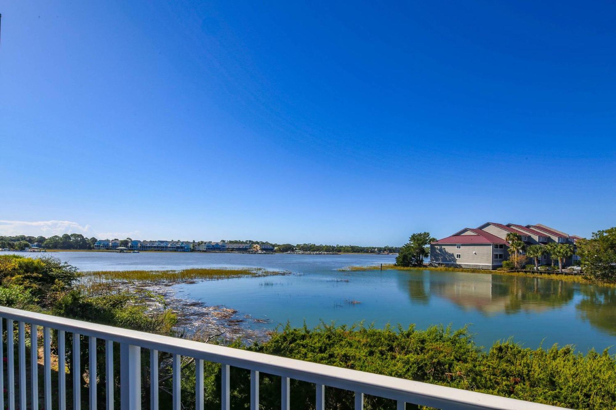Holiday home Turn Of River *