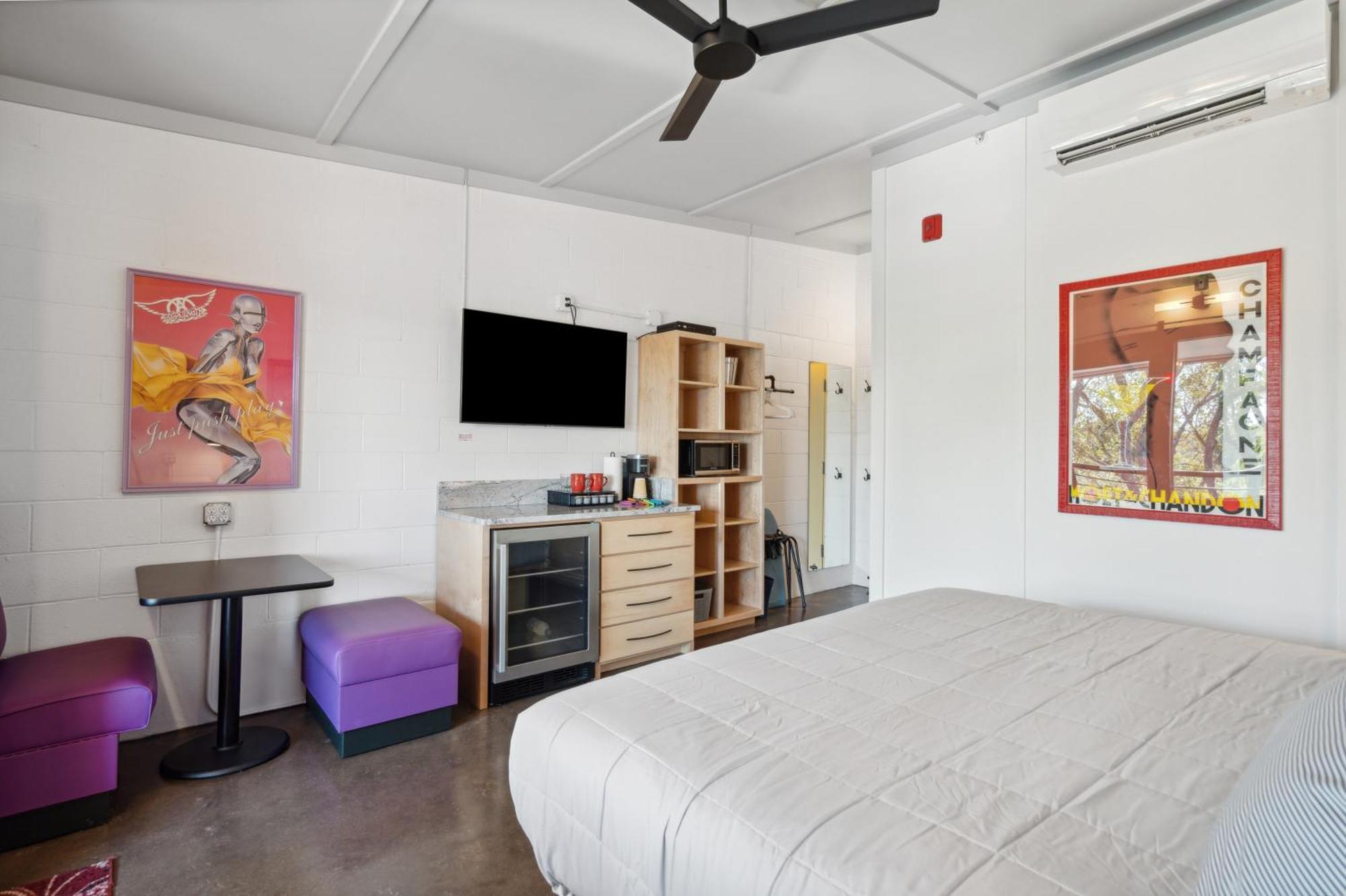 Boutique Vera In The Heart Of Folly Hotel