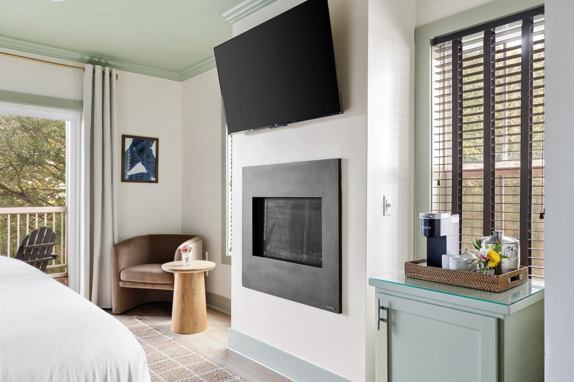 Regatta - Adults Only Bed & Breakfast