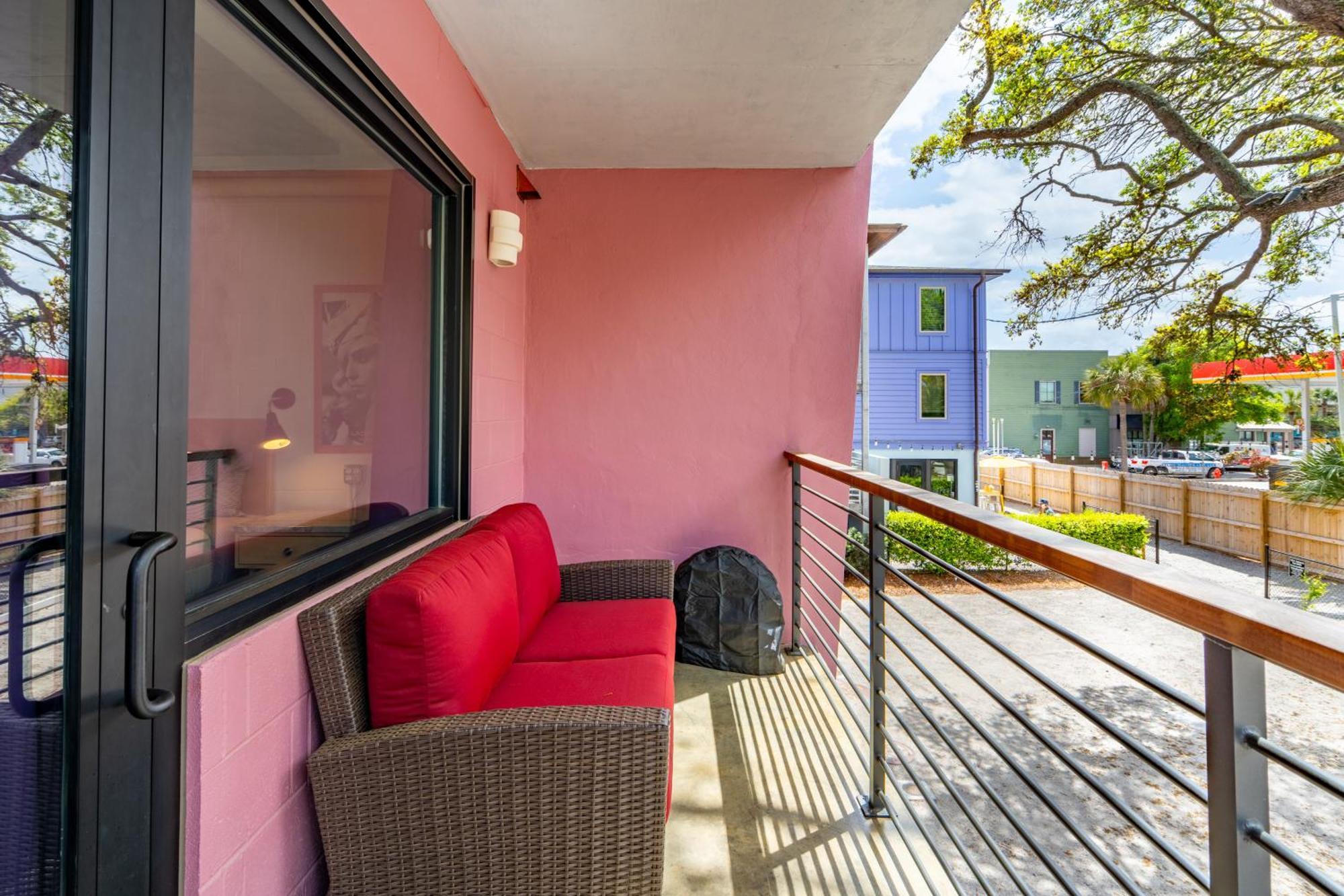 Hotel Boutique Vera In The Heart Of Folly