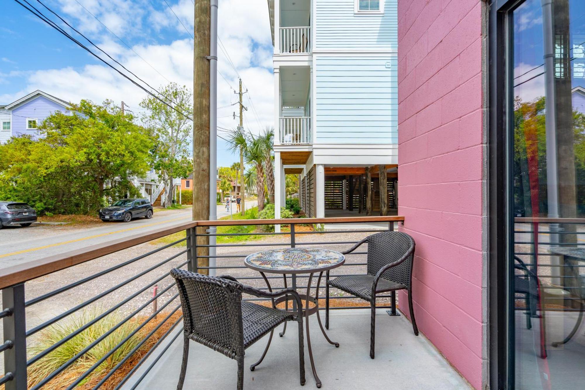 Boutique Vera In The Heart Of Folly * Folly Beach