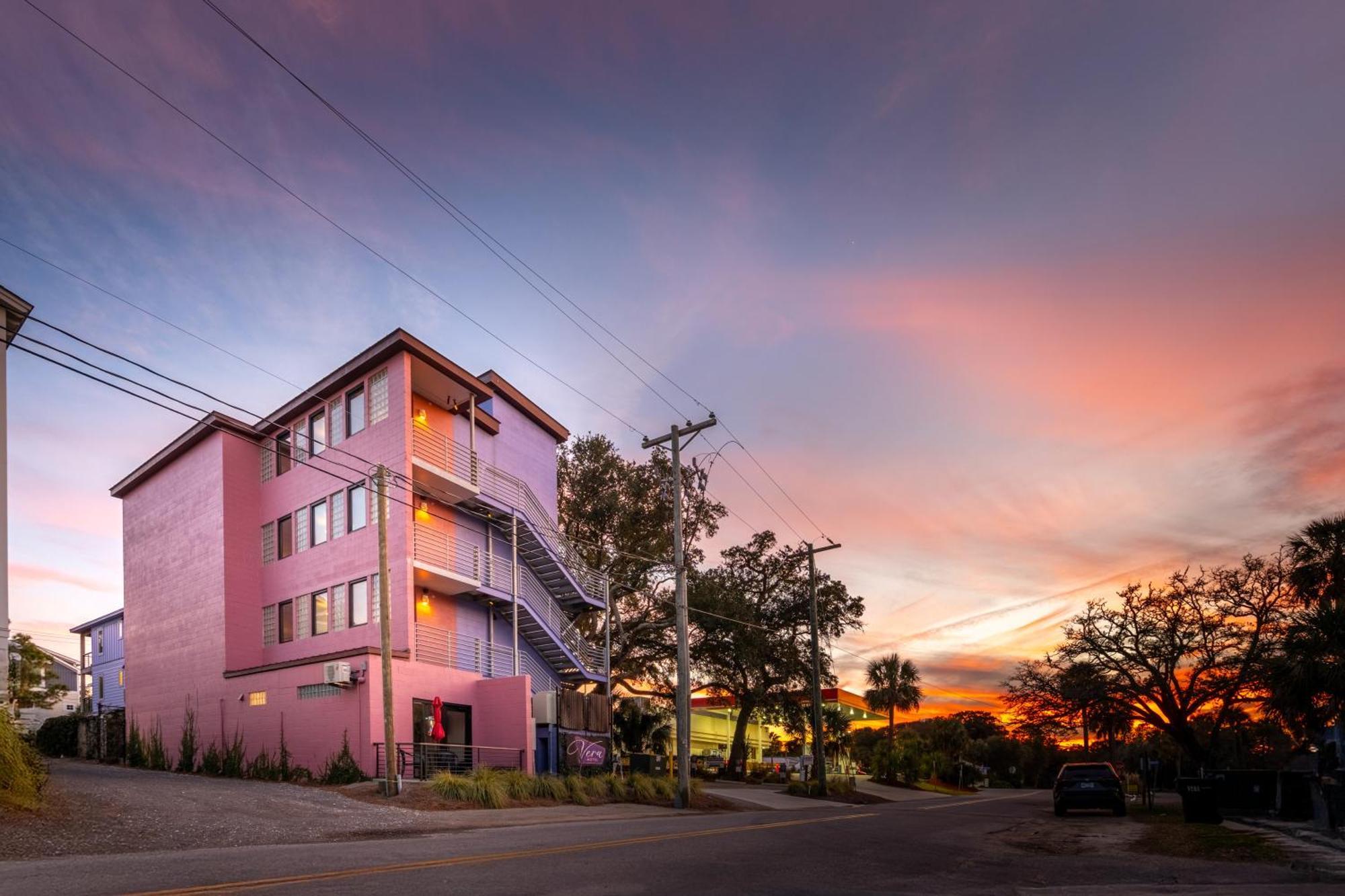Hotel Boutique Vera In The Heart Of Folly *