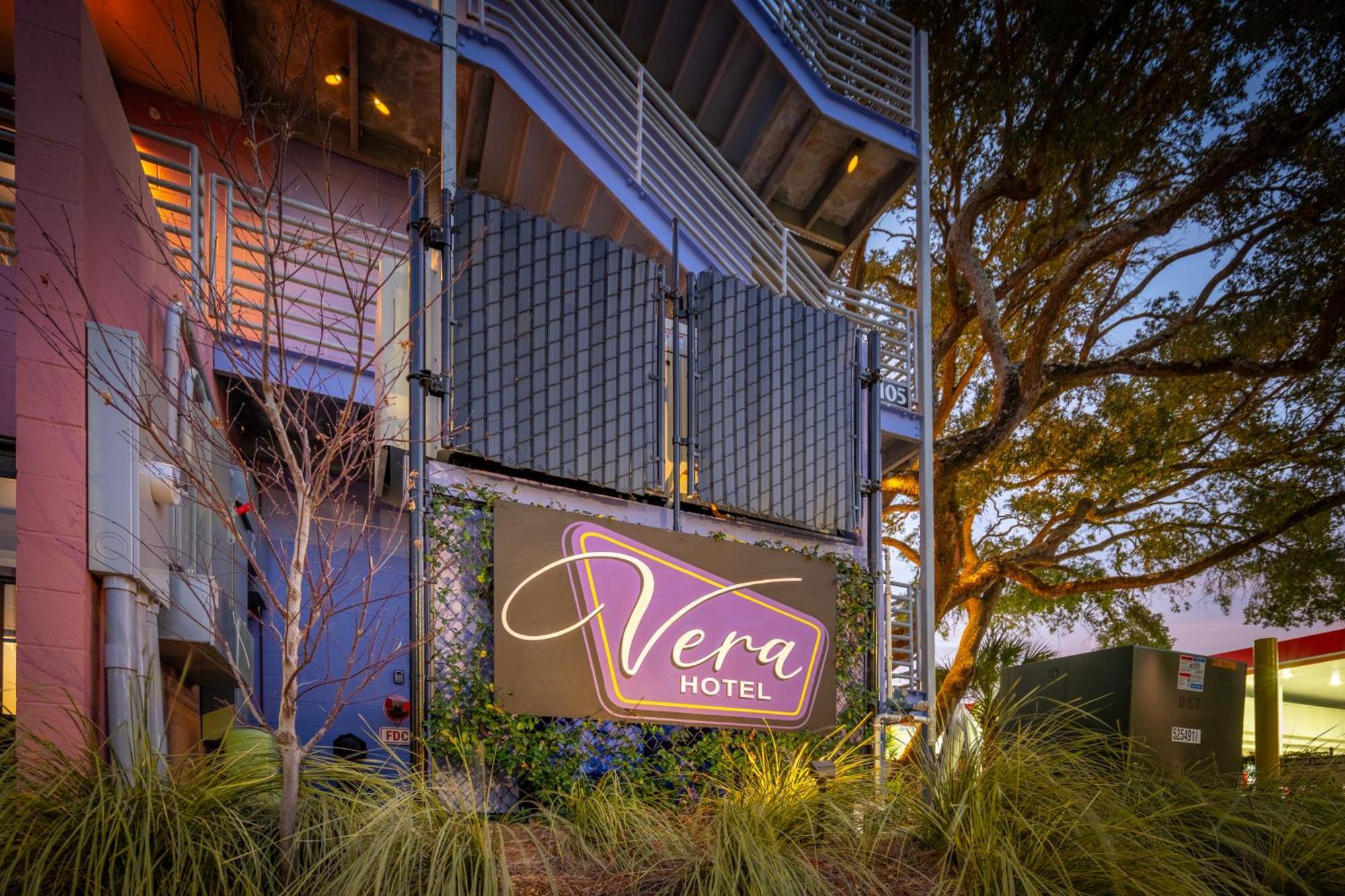 Boutique Vera In The Heart Of Folly * Folly Beach