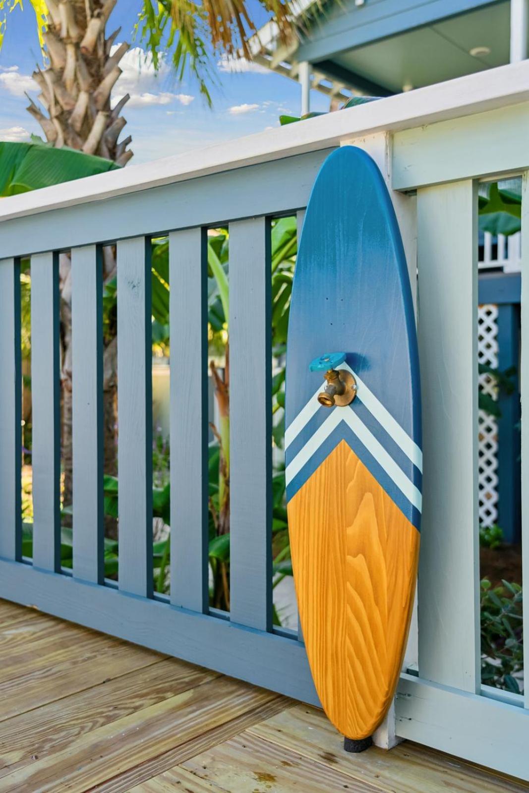 Folliday - The Ariston - 34 Folly Beach