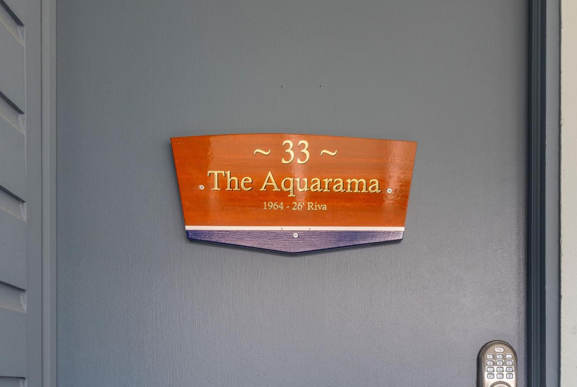Folliday - The Aguarama - 33 * Folly Beach