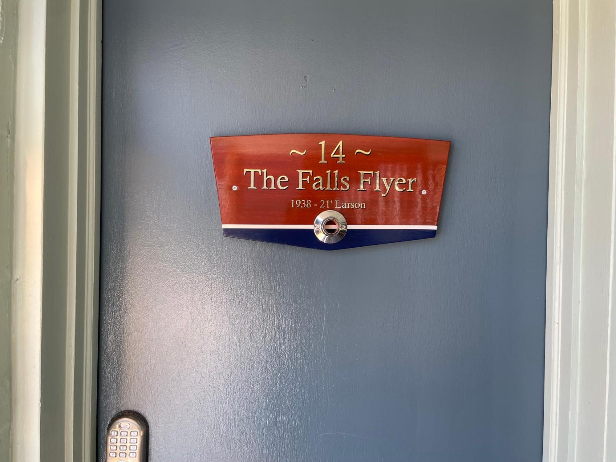 Folliday - The Falls Flyer - 14 Inn