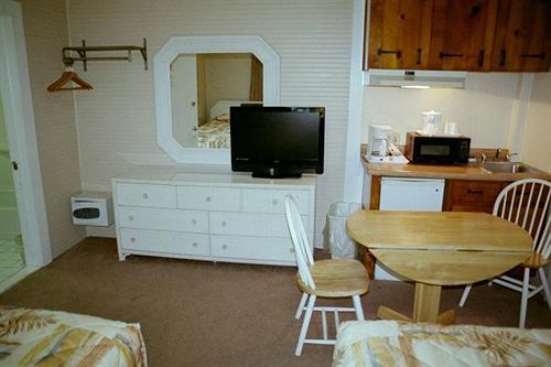 Inn Holliday Of Folly 3*
