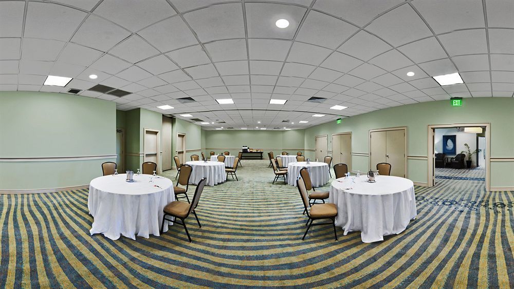 Hotel Tides Folly Beach, Charleston's Oceanfront 3*