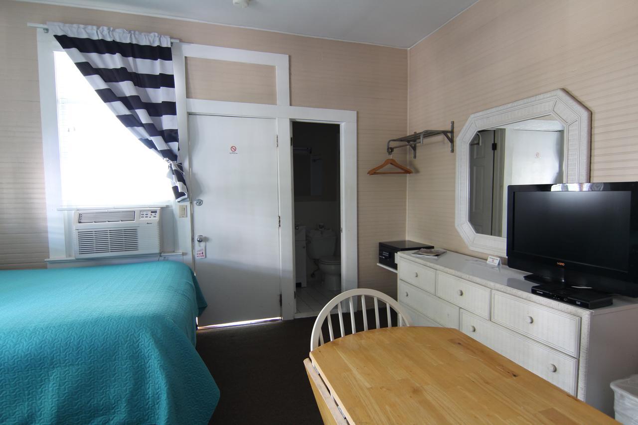 Inn Holliday Of Folly 3*