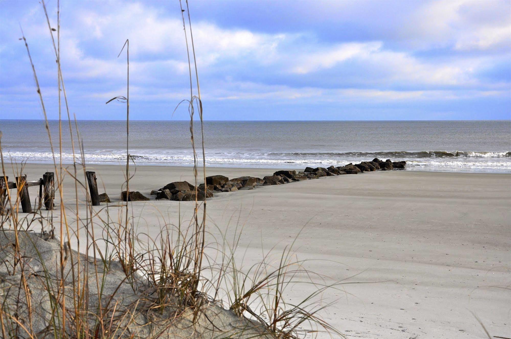Tides Folly Beach, Charleston's Oceanfront Hotel 3*