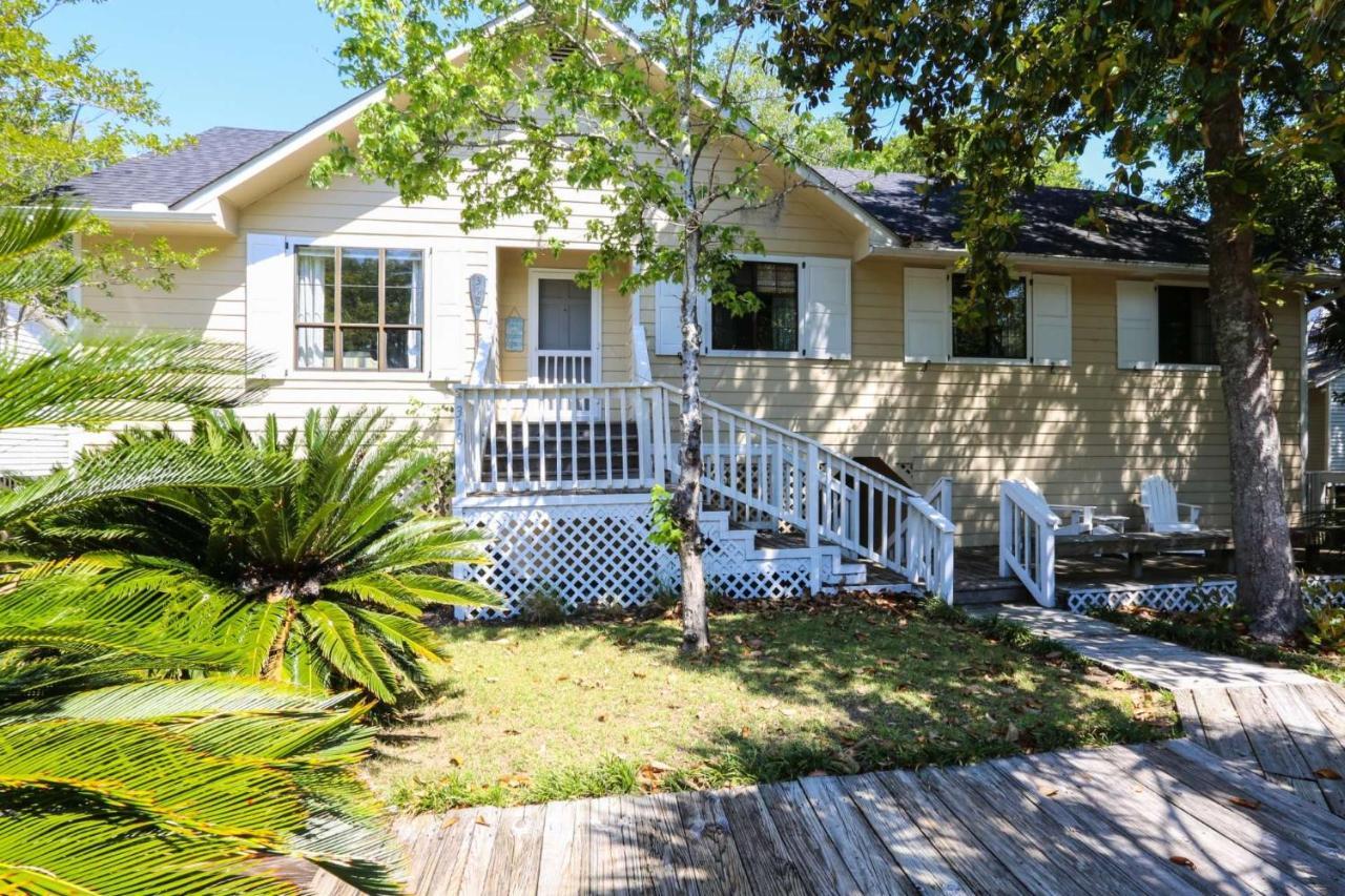 Mermaid's Folly Holiday home Folly Beach