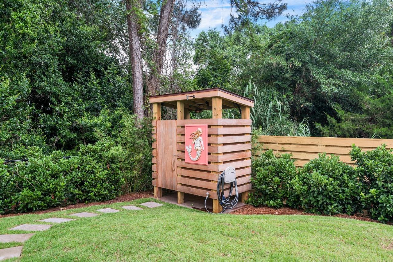 Holiday home Folly Vacation 209 East, Modern, Sassy And 3 Blocks To The