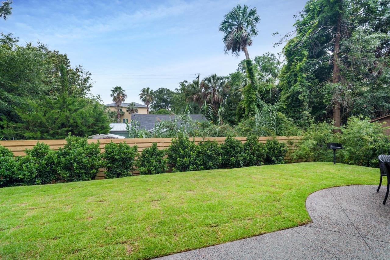 Holiday home Folly Vacation 209 East, Modern, Sassy And 3 Blocks To The