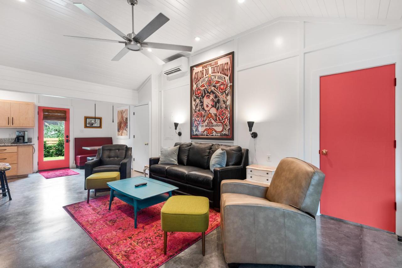 Holiday home Folly Vacation 209 East, Modern, Sassy And 3 Blocks To The